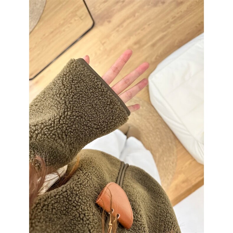 羊羔毛连帽外套130-GS06-P65成分100聚酯纤维,女装短外套,星座1302