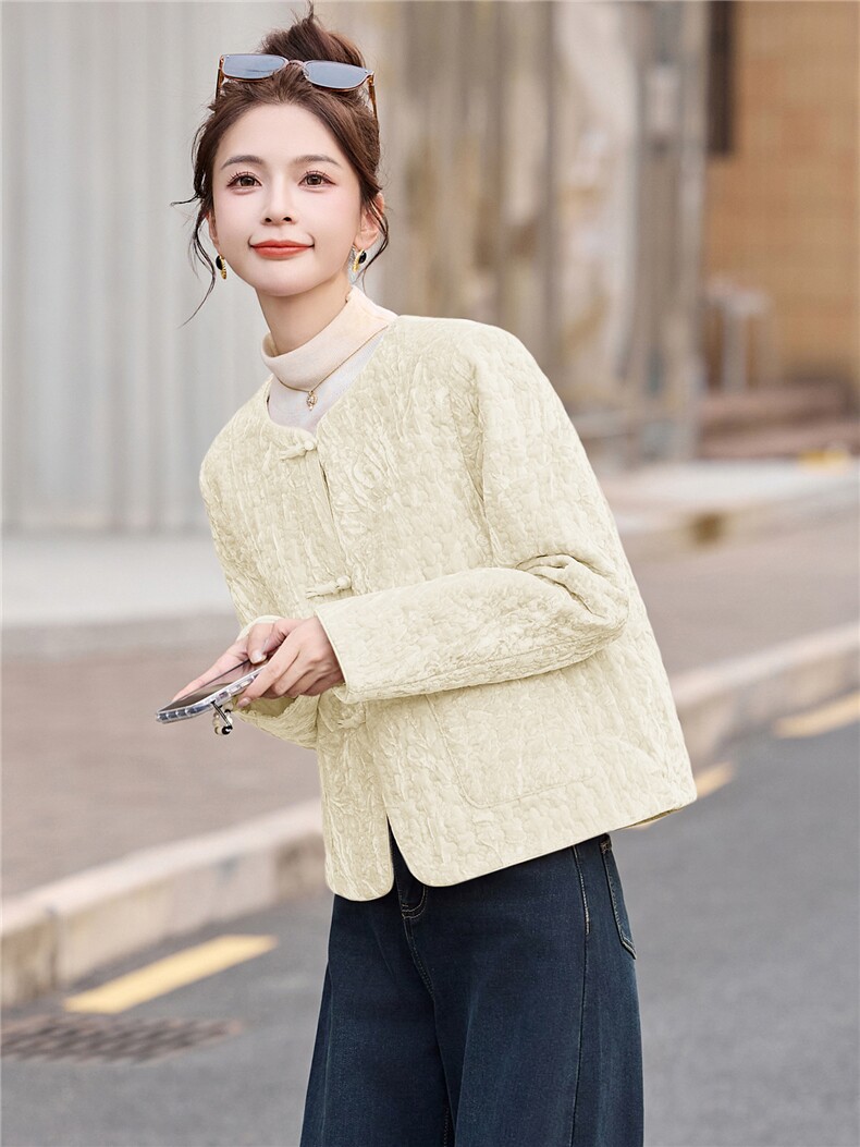 现货2025新新中式羽绒服女短款款冬复古盘扣白鸭绒外套,女装羽绒服,仟媚宠
