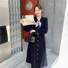 藏青色