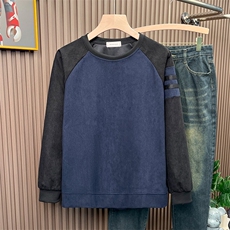 宝蓝色
