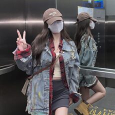 蓝色