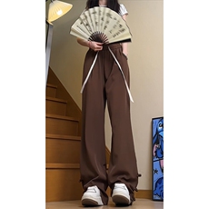 深棕色