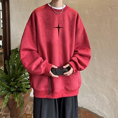 酒红色