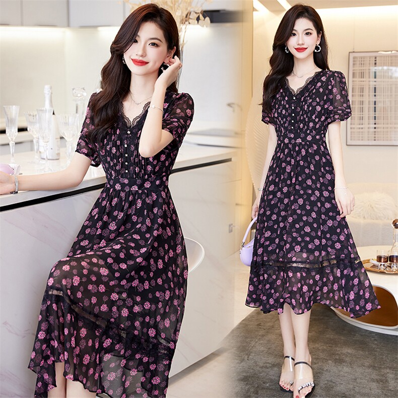 雪纺碎花连衣裙女夏2024新款气质修身名媛高级感复古遮肚显瘦裙子，女装连衣裙，时尚俏佳人