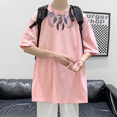 粉红色