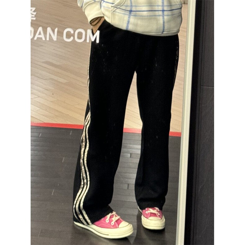 现货得物蛇年限定蟒蛇纹路休闲裤特P45,男装休闲裤,电商D205