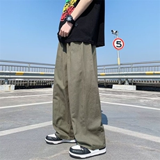 军绿色