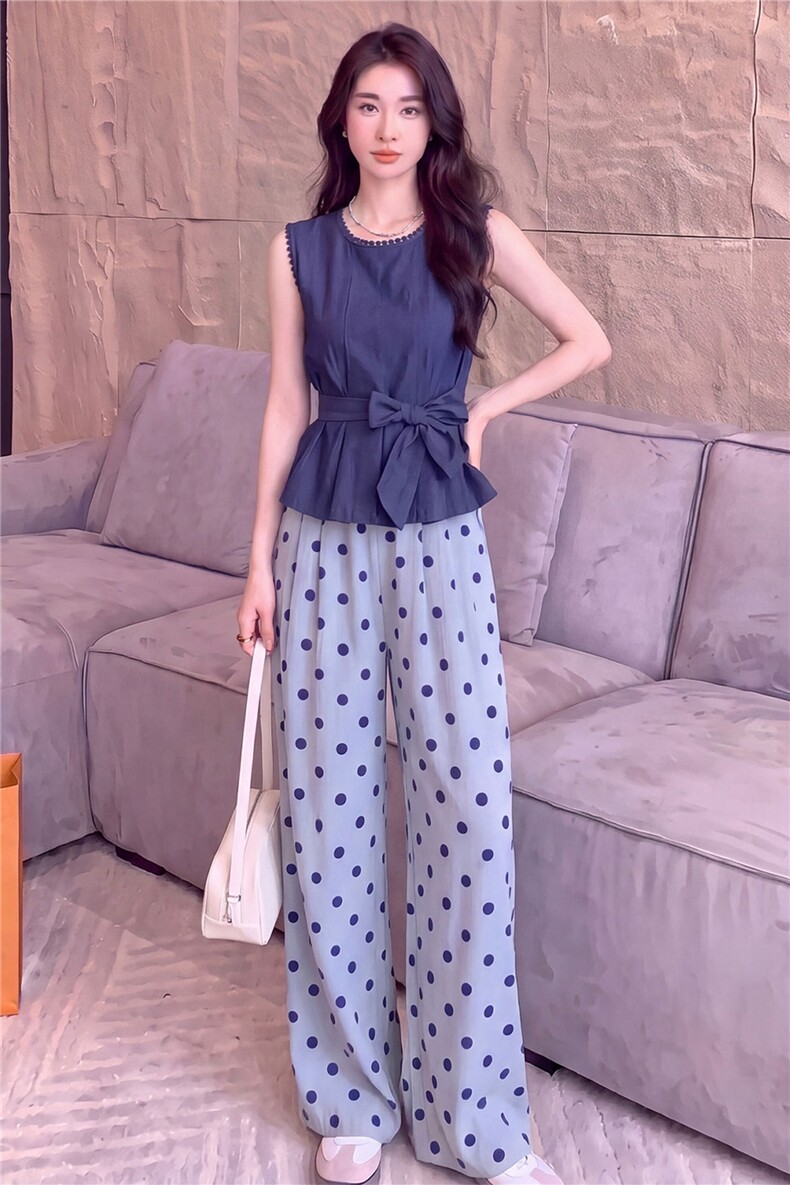 温柔系蓝色无袖花边拼接套装女夏款绑带收腰上衣波点阔腿裤两件套,女装套装/套裙,江南
