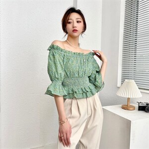 新款小碎花一字肩上衣,其它,序儿