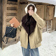 现货：冬装新款拼接羊羔绒翻领休闲派克羽绒服2C135-8953P265K418，女装羽绒服，2C135