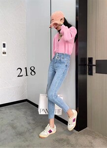 牛仔系列，牛仔产品好与不好取决于水洗，我纳影水洗技术，图片