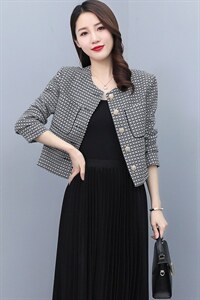 2022春装新款时尚气质百搭短款小香风外套图片