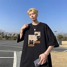 黑色