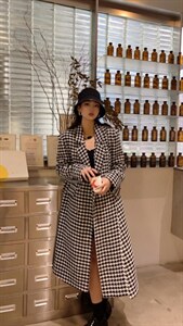 千鸟格大衣图片