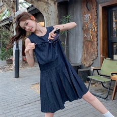 法式减龄复古牛仔无袖背心连衣裙女夏2025新款小个子百褶裙巨好看，女装连衣裙，2C087