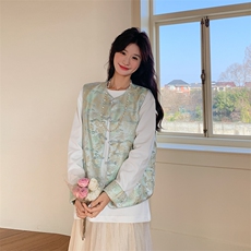高级感清冷新中式马甲套装刺绣盘扣叠穿背心上衣国风女装春季新款，女装套装/套裙，纯色衣恋