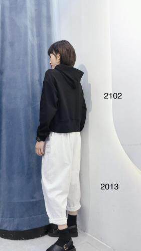 2021春款现货无敌爆短卫衣，女装卫衣/绒衫，億亿铭品