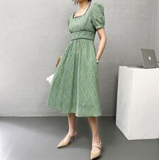 2022年夏季新款优雅的法式方领+泡泡袖，呈现在逃公主，其它，序儿