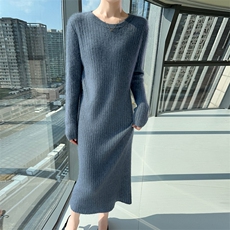 2025秋冬百搭时尚简约长袖圆领收腰针织连衣裙，女装连衣裙，冬贝尔貂绒
