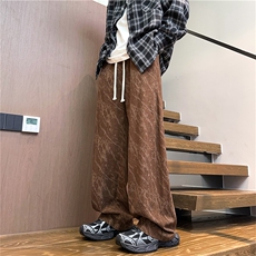 浅褐色