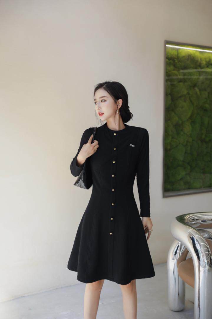 2022秋装连衣裙，女装连衣裙，贻思茗