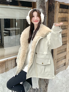 现货！放心推！羊羔毛拼接羽绒服女2025冬新款派克服加厚保暖外套图片
