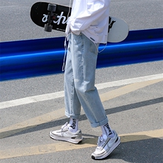 蓝色