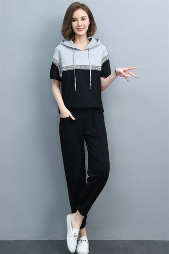 2021夏季新款简约时尚气质撞色连帽休闲舒适两件套，女装套装/套裙，丽影随形