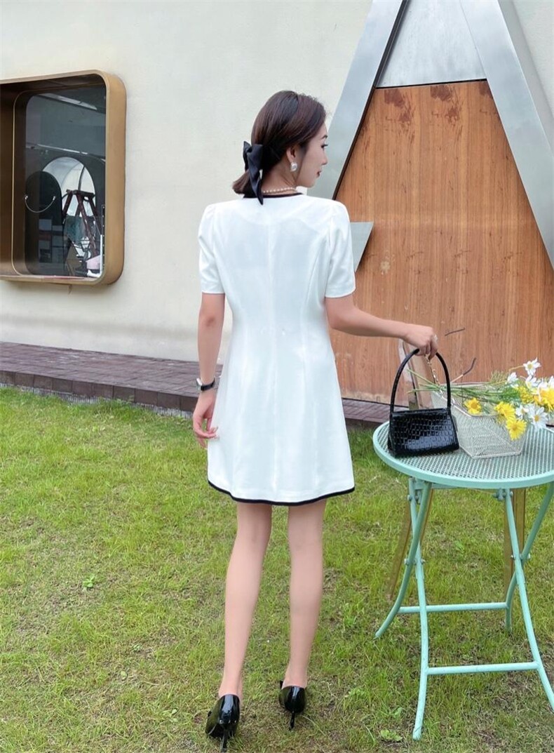 2022夏装连衣裙，女装连衣裙，贻思茗