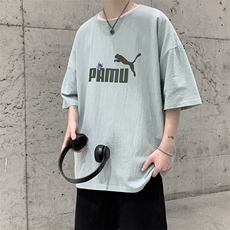 灰绿色