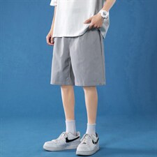 灰色