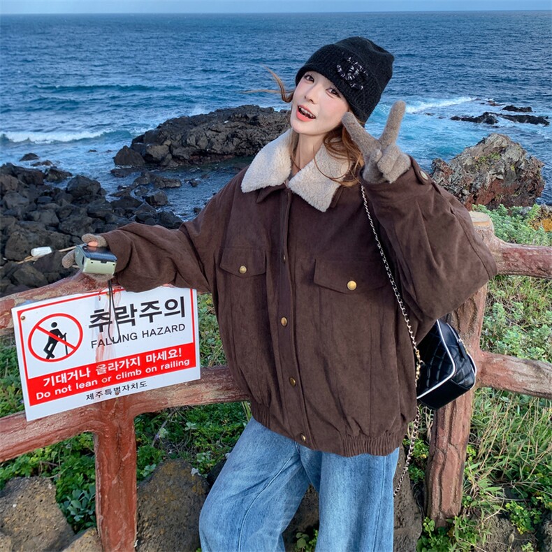 美式复古灯芯绒外套女秋冬仿羊羔毛翻领工装夹克上衣,女装短外套,2C177