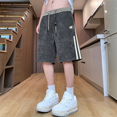 灰色