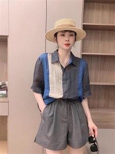 衬衣图片