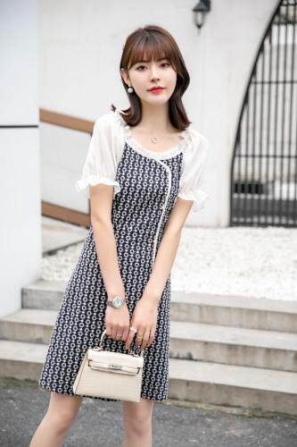 夏季新款连衣裙，女装连衣裙，水锦红