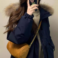 藏青色
