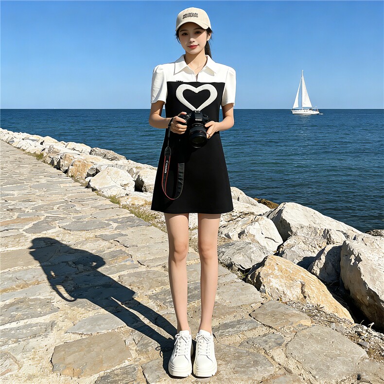 欧货女夏新款宽松拼接时尚连衣裙爱心拼色休闲运动翻领黑色裙子潮,女装连衣裙,江南