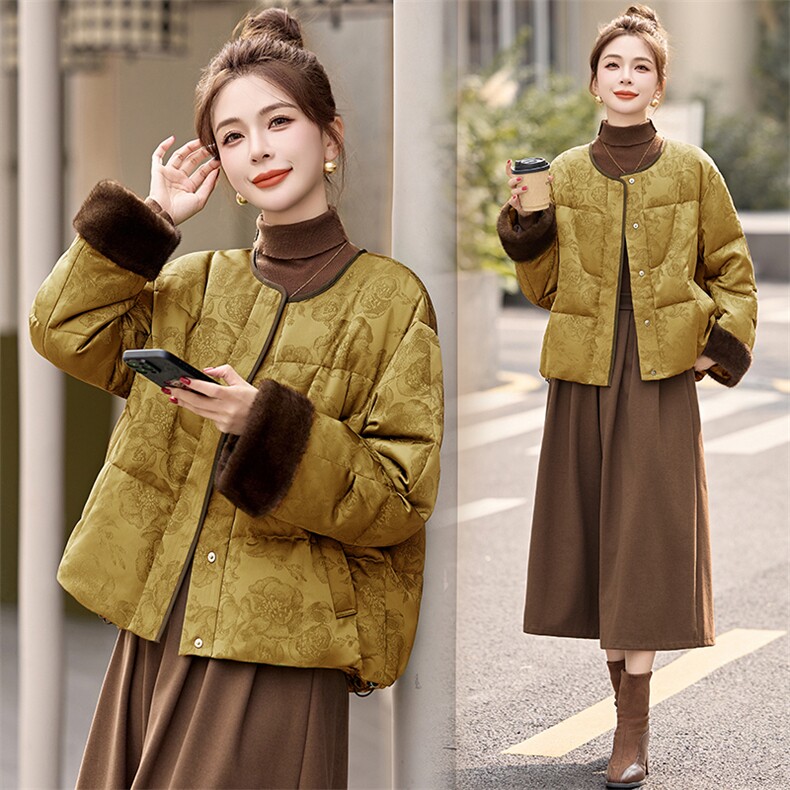 设计感立领拼接羽绒服女2024年冬季新款小个子白鸭绒短款,女装羽绒服,美沁