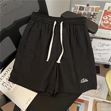 黑色