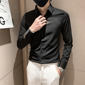 黑2025秋季刺绣长袖衬衫男士修身小伙衬衣301A-1/CS193/P55,黑色法斗怎么搭配图片