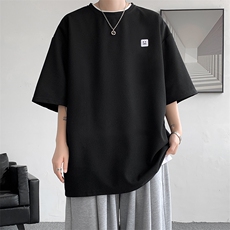 黑色