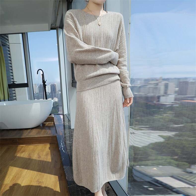 2025年秋季羊毛套装裙女款圆领羊绒衫毛衣半身裙针织两件套，女装套装/套裙，君贝羊绒