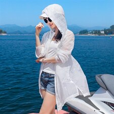 2022夏季新款时尚连帽防晒衣外套拉链宽松型中长款插肩袖，女装防晒衣，依倍林