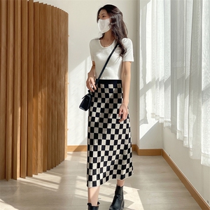 2023秋冬新款羊毛半身裙百搭短款棋盘格裙针织直筒裙女图片