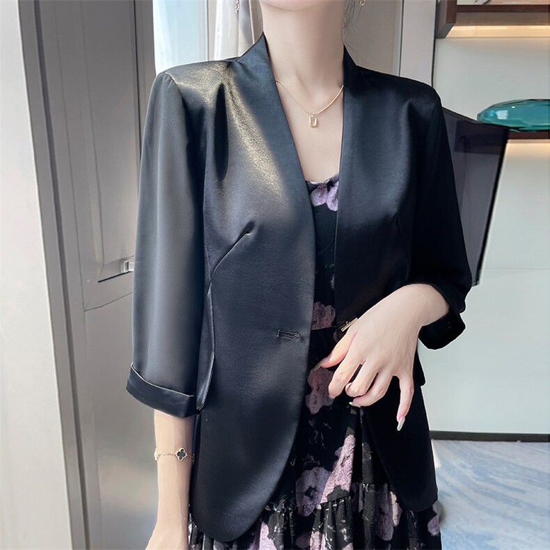 一粒扣西装外套高级感气质七分袖修身白西服女显瘦小个子外套上衣,女装短外套,圣丽羊绒