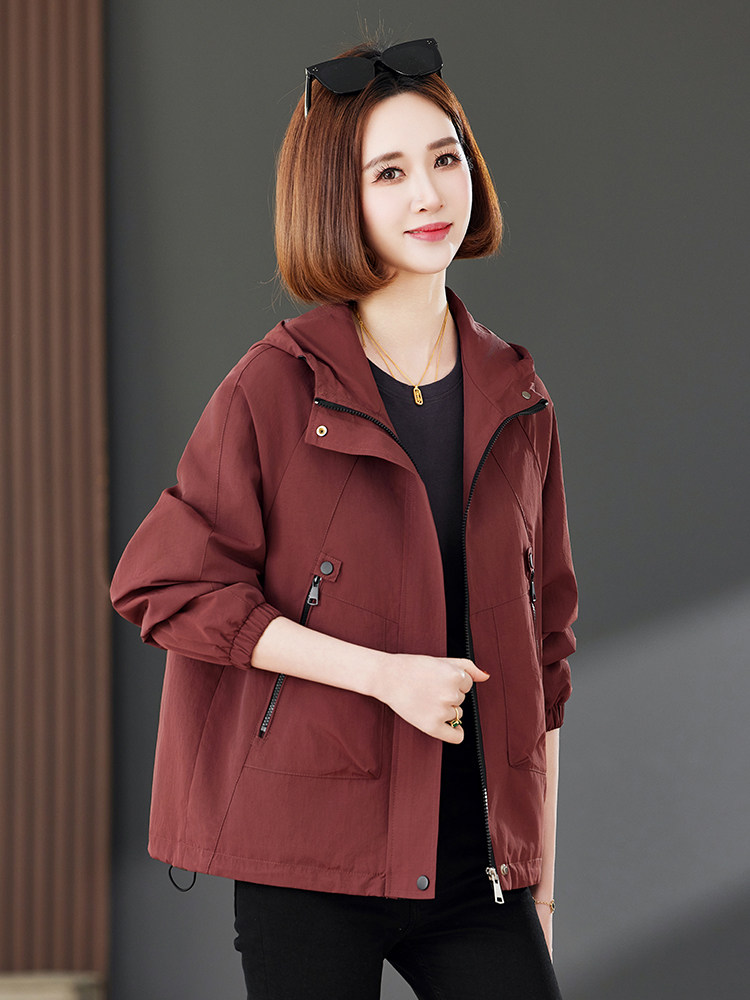 夏女装官网新款2025春季时尚洋气冲锋上衣小个子女春休闲百搭,女装短外套,靓衣阁
