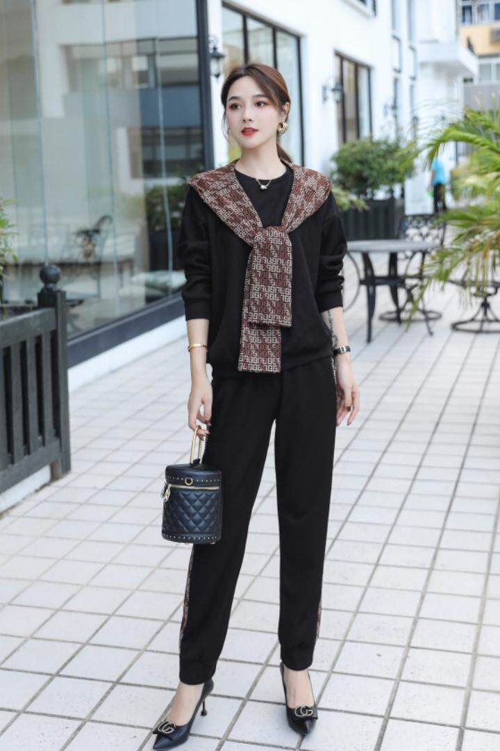 秋季套装，帽子可脱卸，女装职业装，兰蔻儿