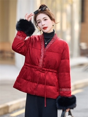 现货2026年冬季短款新中式真狐狸毛重工收腰显瘦羽绒服，女装羽绒服，伊仟回