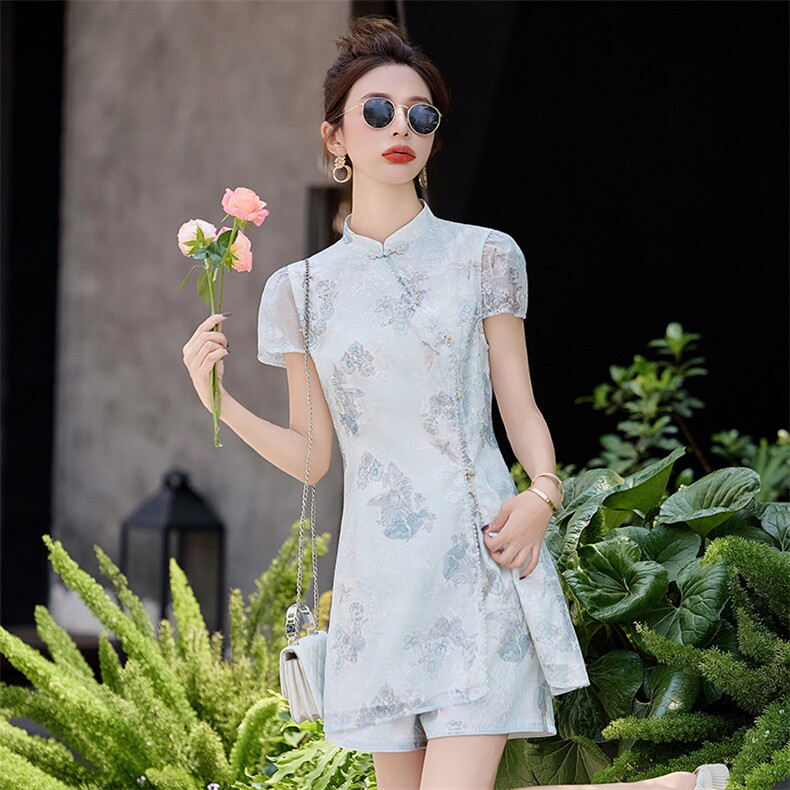 新中式套装女夏季2025新款洋气国风年轻款改良旗袍刺绣短裤两件套,女装套装/套裙,韩宇舍