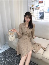 DINOBlENS/秋款上新 不规则连衣裙百搭款，女装连衣裙，迪诺比亚